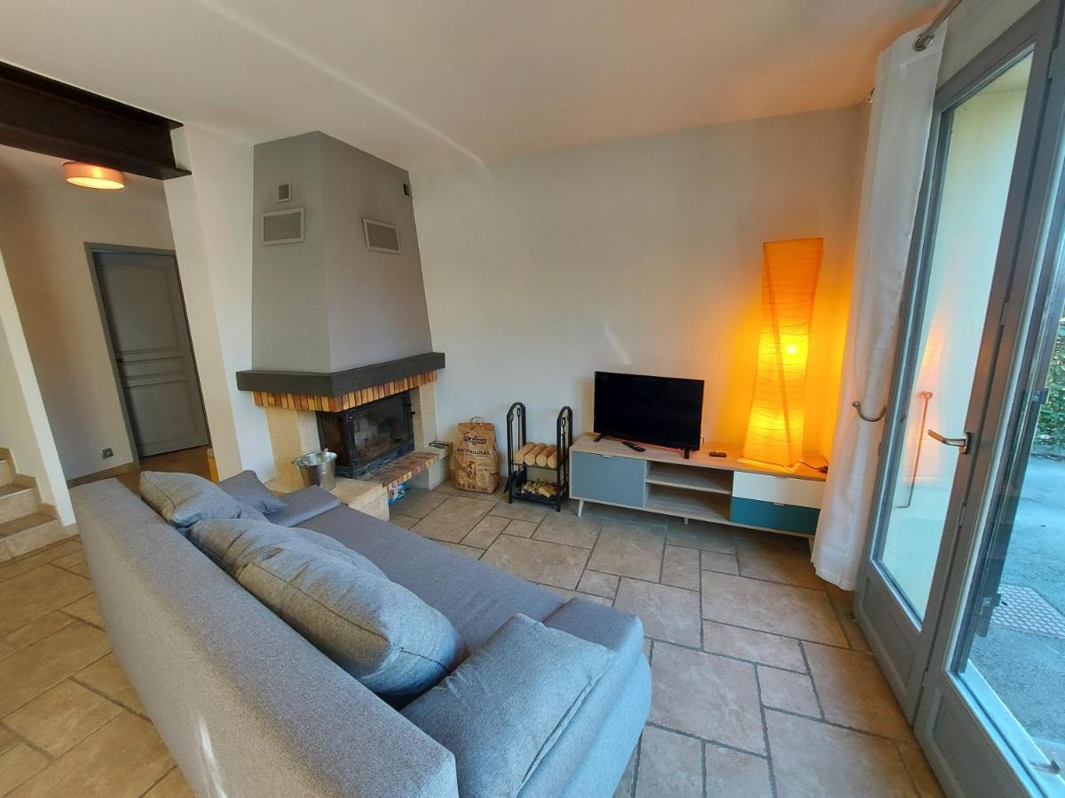 Entre Lac Et Montagne, Chaleureuse Maison 3 Pieces Avec Tres Belle Vue Lac D'Annecy. Terrasse, Jardin, Parking, Cheminee, Barbecue …. Saint-Jorioz Eksteriør billede