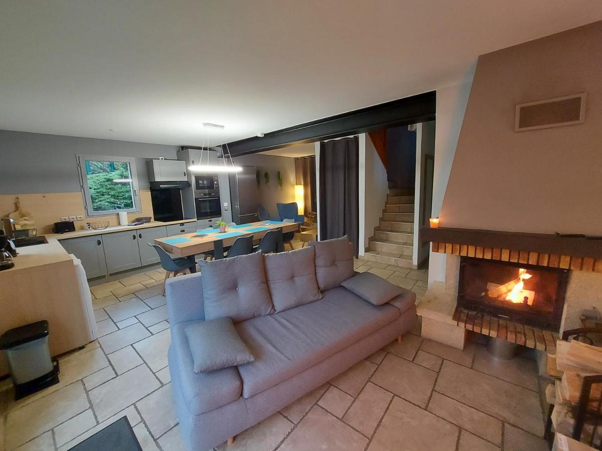 Entre Lac Et Montagne, Chaleureuse Maison 3 Pieces Avec Tres Belle Vue Lac D'Annecy. Terrasse, Jardin, Parking, Cheminee, Barbecue …. Saint-Jorioz Eksteriør billede